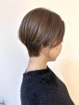 アルティーナ(altina) 丸み高めショート!