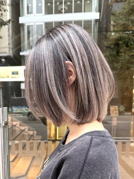 ワンスタイル(One style) 【ケアブリーチ2回】バレイヤージュ＋髪質改善トリートメント