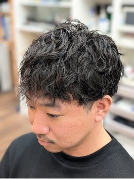 トリイ(TORII) 緩やかウェーブを生かしたショート