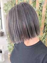 ウィリーベル 沖縄(WILLIE BELLE) 海外風ボブ/艶ボブ/切りっぱなしボブ/透明感カラー/髪質改善