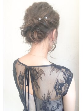 ビレントル(BRENTL) 大人可愛いアップスタイル