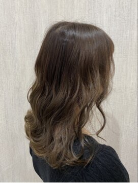 アルーシェ 心斎橋(Alushe) オリーブベージュ