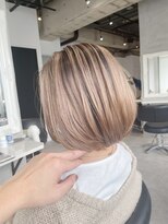 アディクト 綾瀬(ADDICT)&nbsp;【ADDICT_YuuYa】シャンパンゴールド_シャドウルーツ_２ブリーチ