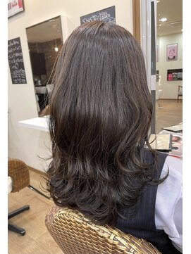 マークス(marks) 大人綺麗　レイヤー　スモーキーグレージュ