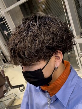 ラヴィズムバイフィフス(LUVISM by fifth) 波巻きパーマ波巻きスパイラルパーマツイストスパイラルパーマ