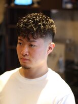 キングスマントーキョー 府中店(KINGSMAN TOKYO)&nbsp;ツーブロックマッシュ/波巻き/ハイライト/束感<理容室><府中駅>