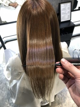 フューチャー(FUTURE)の写真/【岩屋駅3分】本格髪質改善トリートメントでうるツヤ美髪に☆思わず触れたくなるような質感を♪