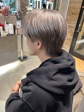 ベイショア(Bay Shore NY) 2ブリーチシルバー