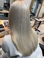 ケイゾウ(KEIZO)&nbsp;ホワイトベージュカラー