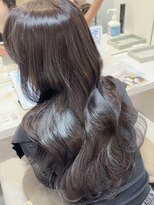 アマニ ヘアー ホスピタル(AMANI. HAIR HOSPITAL)&nbsp;AMANI 巻き髪でも艶髪になれる