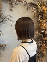 ヒトイロ(hitoiro)&nbsp;切りっぱなしあごラインボブ