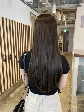 柔らかオリーブベージュ