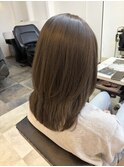 アッシュグレージュラベンダーグレージュ透明感レイヤーカット