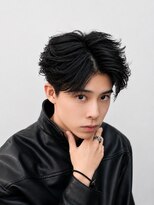 ザ クロー(THE CROW)&nbsp;フェザーパーマニュアンスパーマセンターパートメンズパーマ