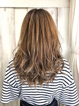 アンフィドットドゥルドゥ(AnFye.dueldo) 【AnFye.dueldo】3Dカラー×カーキベージュ×ハイライト×巻き髪