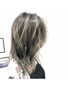 ディーパス(D-PATH) 外国人風大人気バレイヤージュカラー_D-PATH