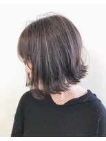 バズ ビー(BUZZ Bee)&nbsp;外ハネレイヤーボブ×ラベンダーグレージュ