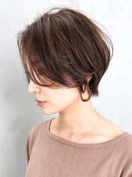 アイティー バイ アルバム 中野店(IT by ALBUM) ショートカット_オリーブカラーハイライトカラー_ba307072