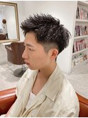 アップバングツーブロックマッシュ刈り上げ