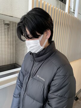 ネオリーブ クーロ(Neolive curro) センターパート前下がりショート韓国風