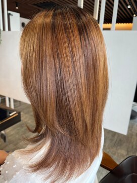 クレヨン ケース(Crayon case) 20代30代大人可愛いハッシュカットブラウンくびれヘア