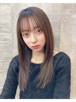 ブリス(VLISS)&nbsp;艶髪シースルー_ナチュラルストレート_顔まわりレイヤー