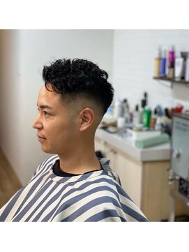 ブラッシュ メンズ ヘアー(BRUSH MEN'S HAIR) フェード＋パーマ