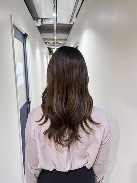 ビー(Be) 巻き髪ロング