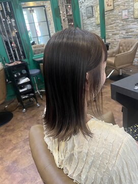 ヘアーラウンジ アンフィ 井土ヶ谷(Hair Lounge Anphi) 切りっぱなしぼぶ