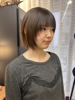 ルックアット(Look at)&nbsp;【Lookat】ぱっつんボブデザインカラーグレージュミディアムヘア