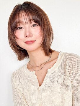 ビーチ(BEACH) ◎ ミディアムレイヤーカット 似合わせカット 大人ガーリー 韓国