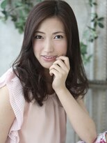 と和×美髪クリニック 巣鴨店&nbsp;ニュアンシーなゆる髪で今旬のこなれ感を。大人美人巻き