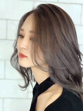 エニーハウ 川口駅東口(Hair & Make anyhow) ハイコントラスト・グラカラー