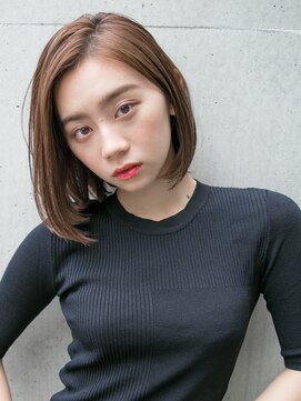 ルティア 池袋(Lutia) ブラウンカラー 伸ばしかけミディ