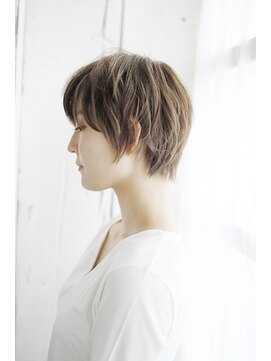 フォーハウス プラスエヌ(FOURHAUS +n) 20代30代40代　ラクしてキレイ・大人ショート【草津】