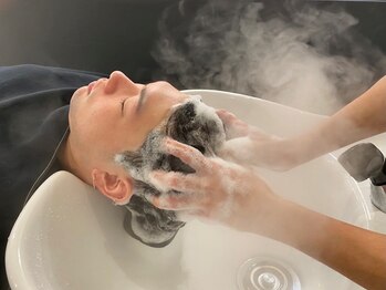 チェーンノア 国分寺店(Chain noah)の写真/【19時以降も◎】本格スパで頭皮の凝りへダイレクトにアプローチ!毎日頑張るビジネスマンへの究極のご褒美