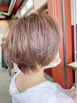 ルーファス 恵比寿 渋谷(Ruufus) 50代白髪ぼかしハイライトショートボブ【Ruufus恵比寿渋谷3157e