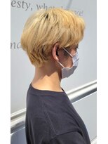 六本木美容室 白金店&nbsp;ハイトーン/ブロンド/マッシュ/センターパート/ツーブロック