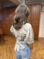 ウニレ バイ センス(unire by sense)&nbsp;【ブリーチ】透明感ブラウンベージュカラー/艶感巻きスタイル