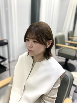 シェス 梅田茶屋町(shes) 顔周りカット/アリサ