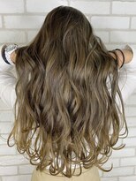 ディーバ 渋谷(D.I.E.V.A)&nbsp;10代20代30代艶髪ロングレイヤーベージュグラデーションカラー