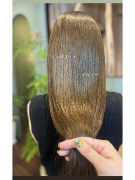 ハチ(.hachi) ヘーゼル ミルクティー(ノンブリーチハイトーン)