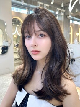 シーシンジュク 新宿南口(Sea shinjuku) ◯ミディアム×暗めカラー[デザインカラー/フェイスフレーミング