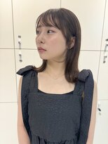 サンバレー(SUNVALLEY) 前髪カットと顔まわりがかわいいミディアムヘア