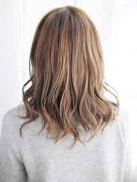 ヘアメイク ナル(hair make nalu) セミウエットのゆるミックスカール