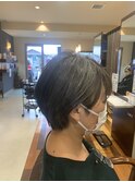 ナチュラルグレイヘアショート