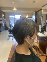 ジールドゥーエ(Zeal due) ナチュラルグレイヘアショート