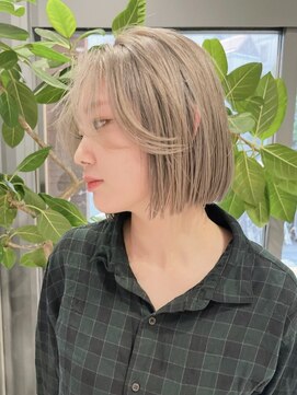 ノエ トトン(noe tton) イメチェン/ホワイトブロンド/外ハネボブ/美髪/名古屋/名駅