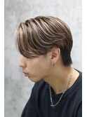 ハイライトカラー刈り上げセンターパートバレイヤージュ