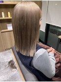 ケアブリーチ使用ダブルカラーでミルクティーベージュ